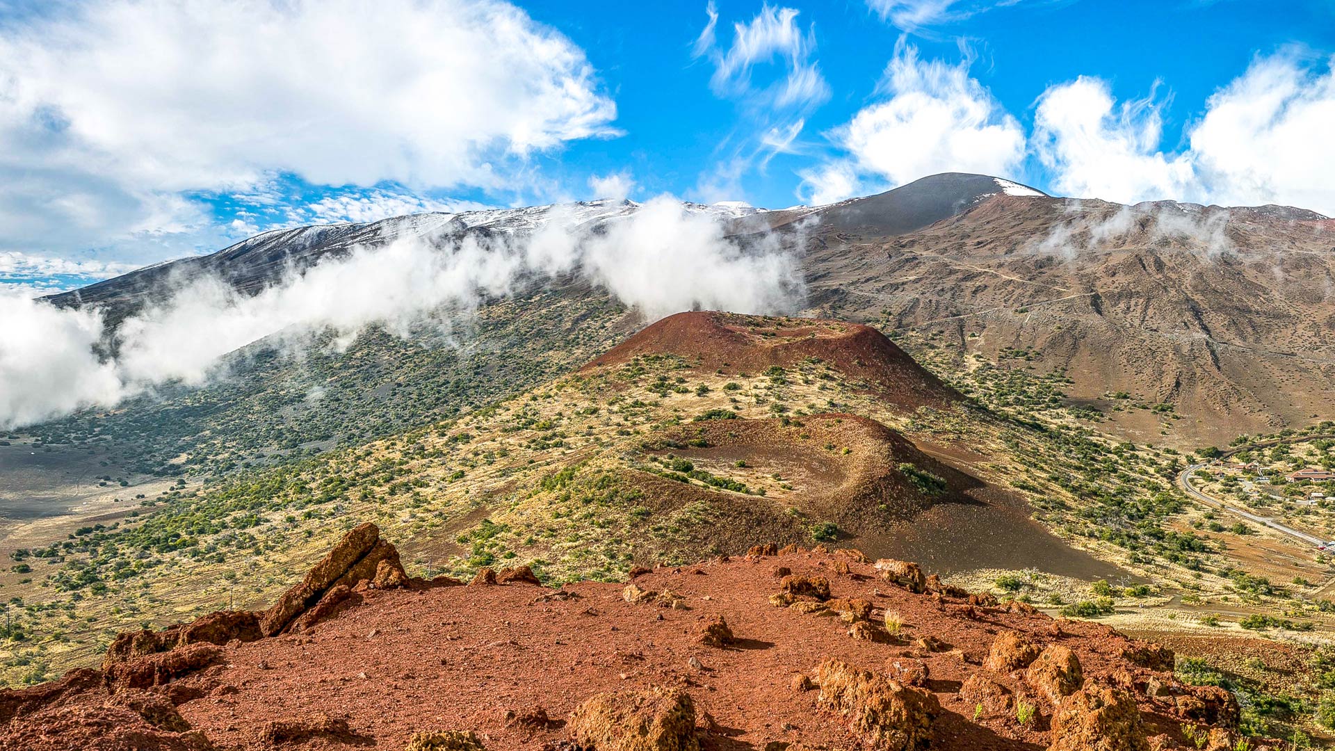 The legendary Mauna Kea peak is Hawaii’s highest point at 13,802’
